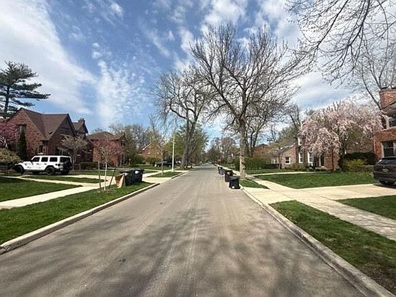 4th image of 282 Fisher Rd