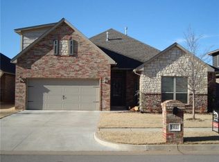 19117 Meadows Crossing Dr, Edmond, OK 73012
