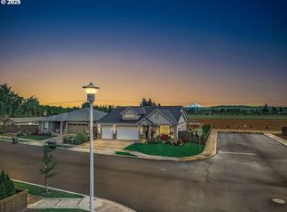 1394 S Redwood St, Canby, OR 97013