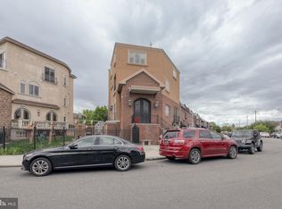 3135 S Uber St, Philadelphia, PA 19145