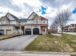 141 Dodds Sq, Clarington, ON