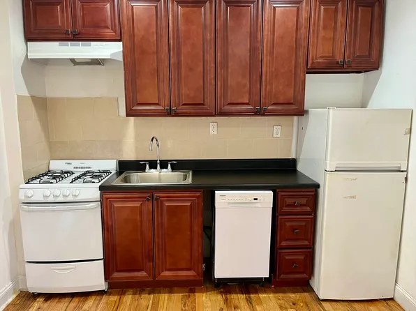 2 Arden Street image 1 of 6