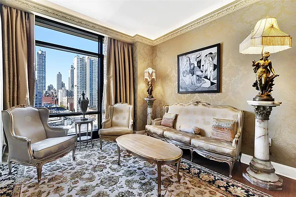Sold by Engel & Völkers New York City | media 9