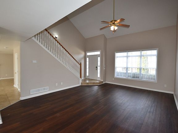 3rd image of 1096 Melrose Pl