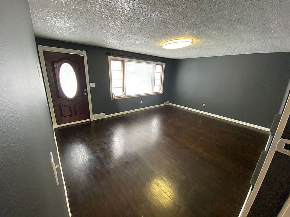 1st image of 85 Kemp Ave