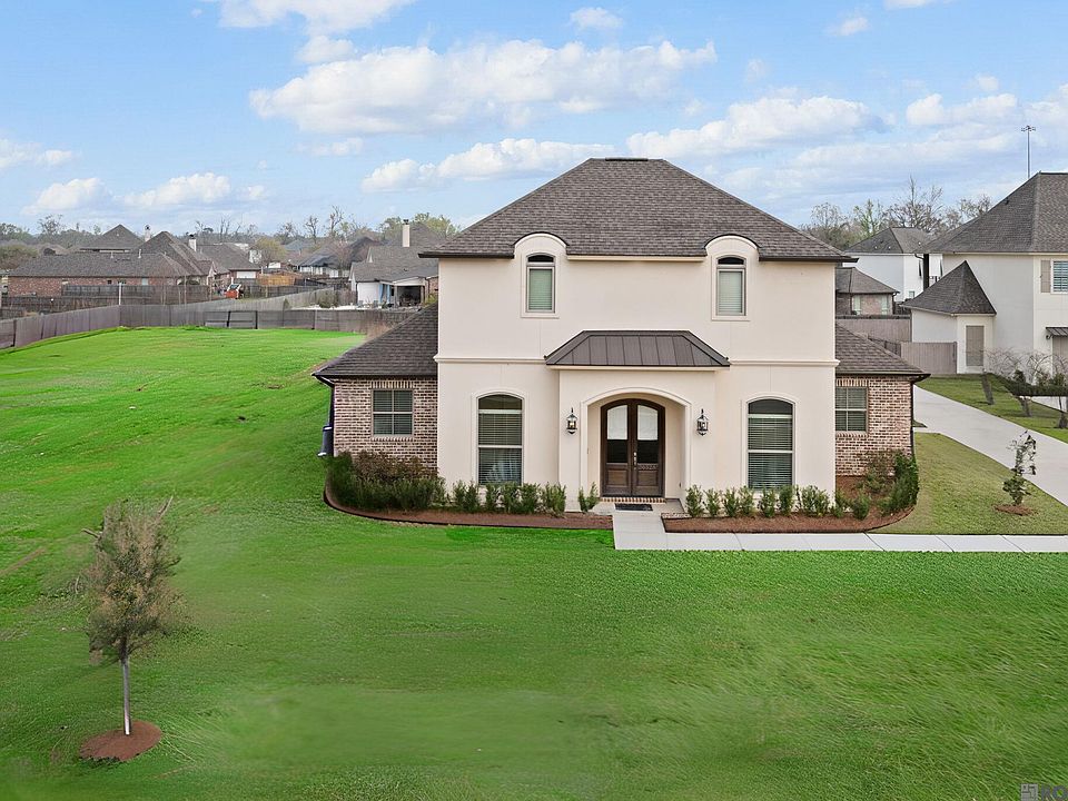 1st image of 36528 Royal Oak Dr