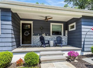 870 Heights Pl, Oyster Bay, NY 11771