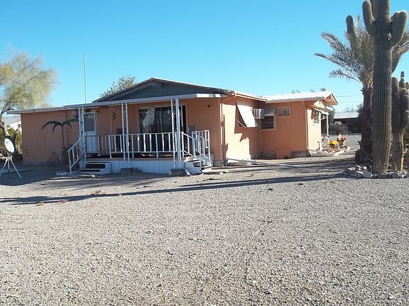 3rd image of 560 N Loma Vista Ln