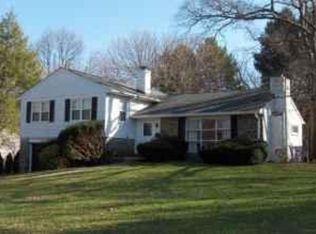 4022 Woodruff Rd, Lafayette Hill, PA 19444