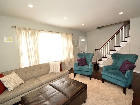 2nd image of 6472 Oakwood Dr