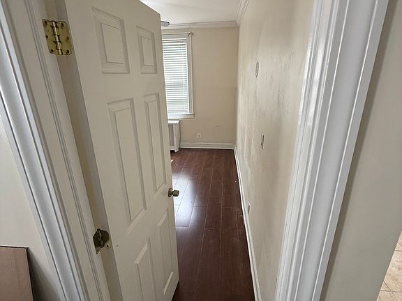 3rd image of 295 Main St APT 3