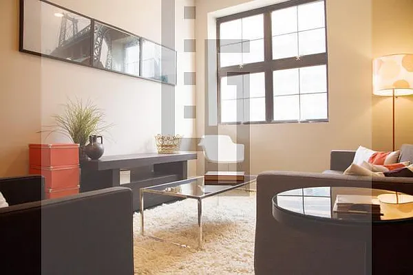 Rented by Loom Group | media 9