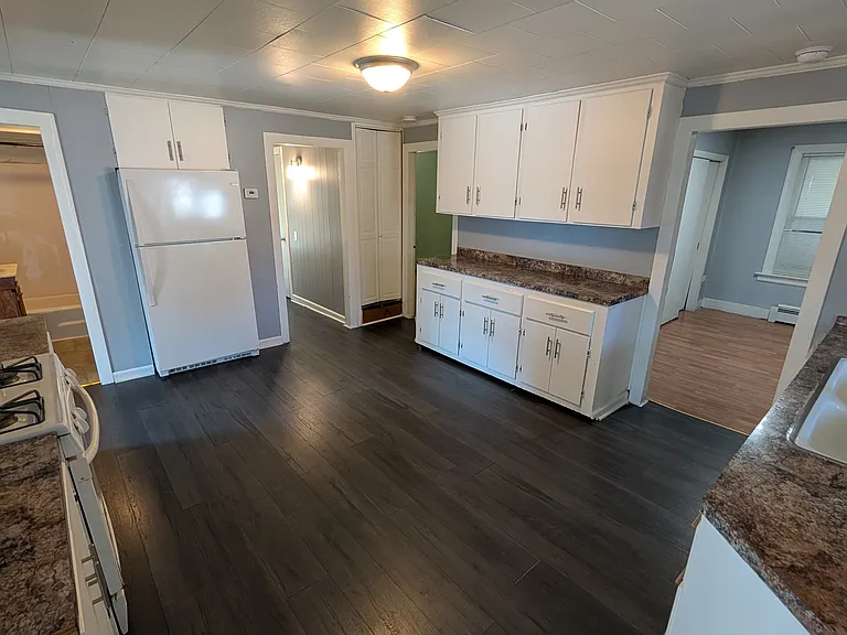 36 Edward St #1 — Photo 4