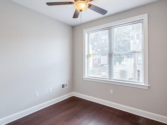 3rd image of 2716 S Marshall St #1