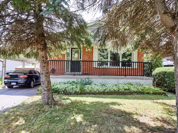 208 Farewell St, Oshawa, ON L1H 6L7