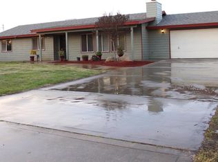 24851 Brook Dr, Madera, CA 93638