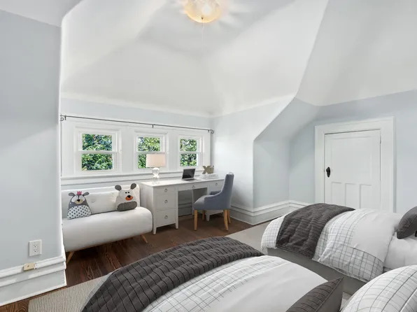 17-19 Columbia Terrace image 12 of 25