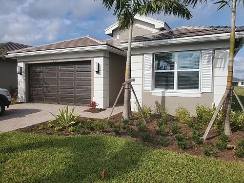 11826 SW Oceanus Blvd Photo 1