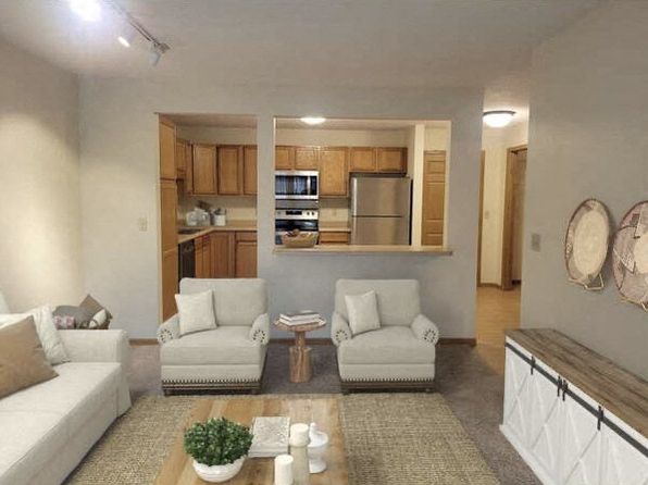 3100 Glen Oaks Ave #220
