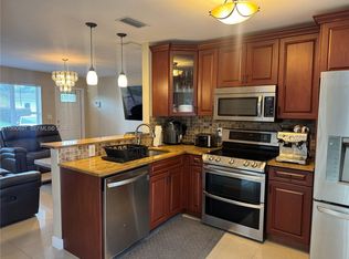 Cresthaven No 4, Pompano Beach, FL 33064