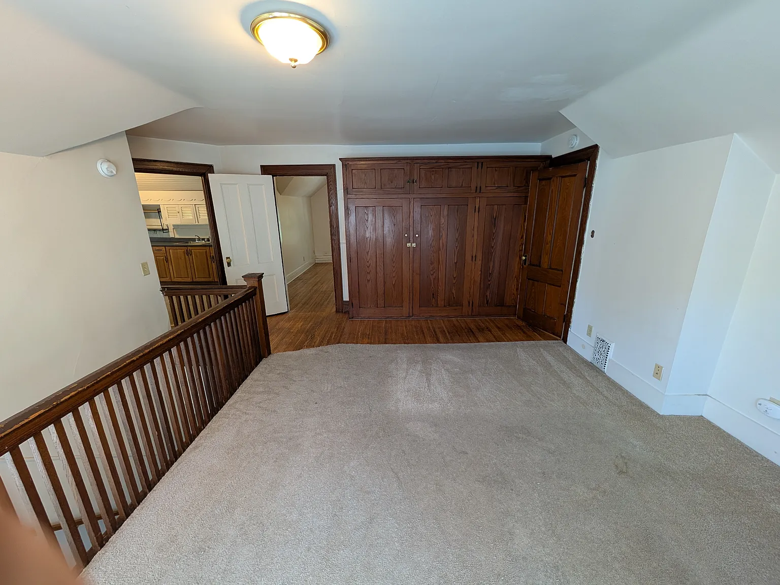 2 bed, 905 sqft, $1,025 — Photo 2