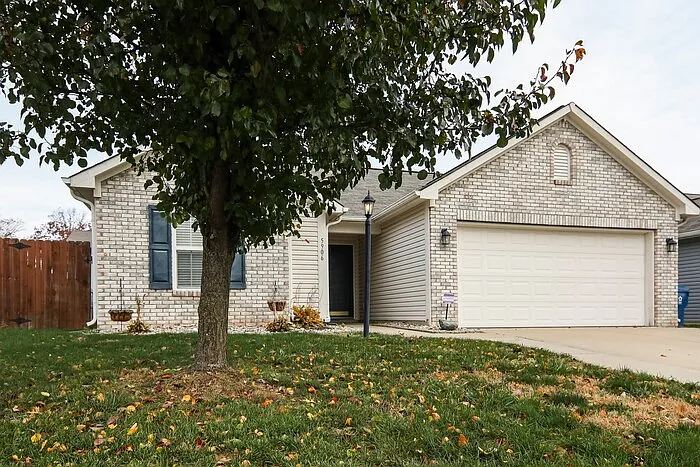 5906 Accent Dr