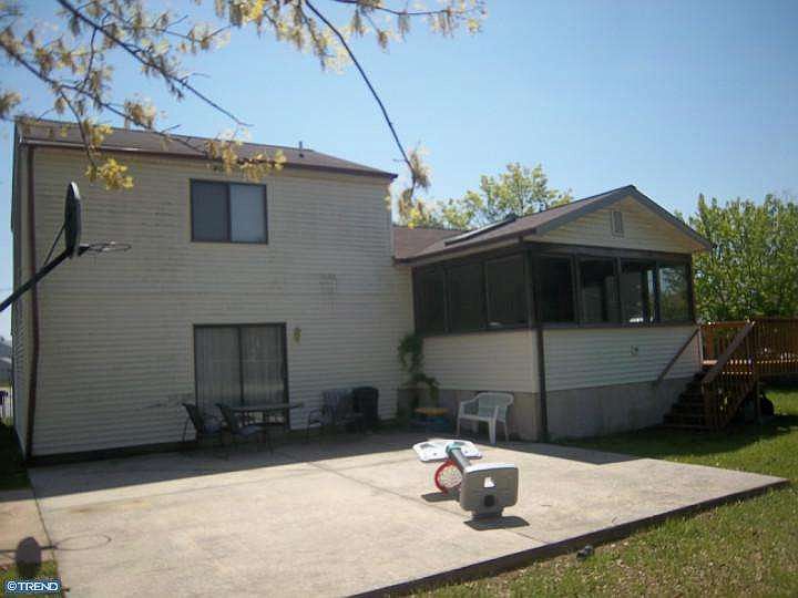 2nd image of 242 Tinsley Ct