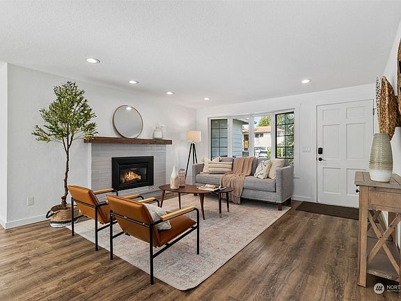 4th image of 22600 108th Avenue SE