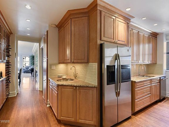 3rd image of 118 W 79th St #4A