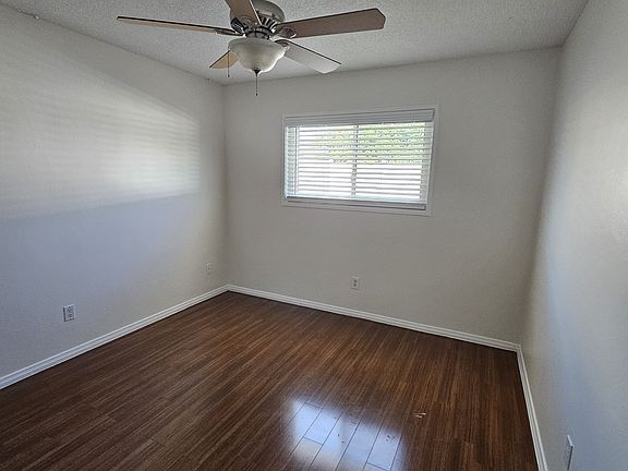 3rd image of 3420 S Gauntlet Dr