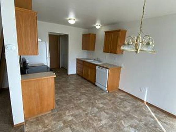 3rd image of 406 174th St S