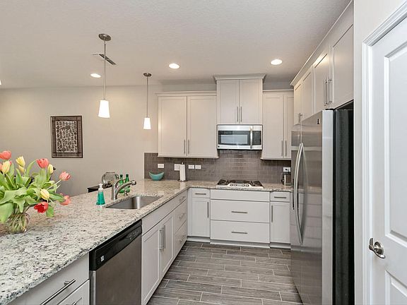 2nd image of 64 Pindo Palm Dr.