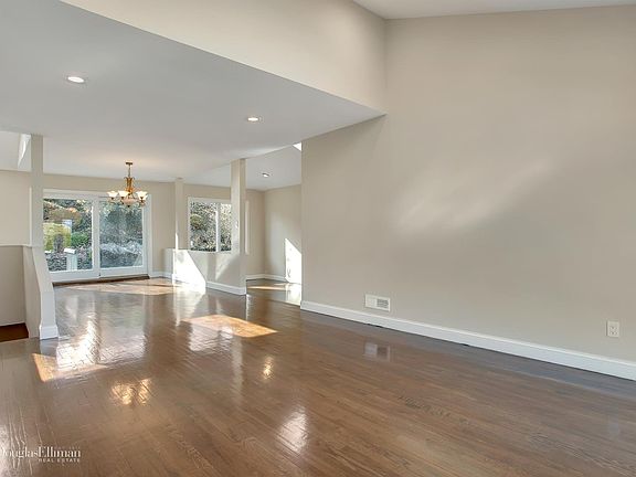 4th image of 158 Forest Dr