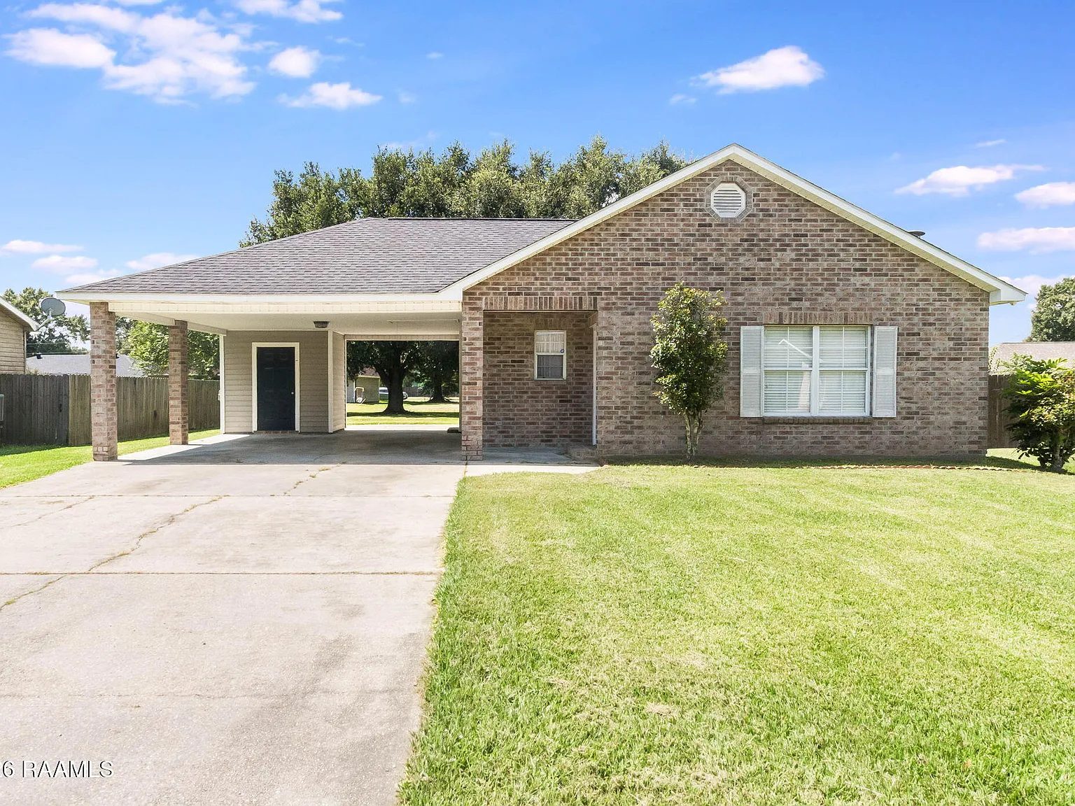 3 bed, 2.0 bath, 1531 sqft, $1,900 — Photo 1