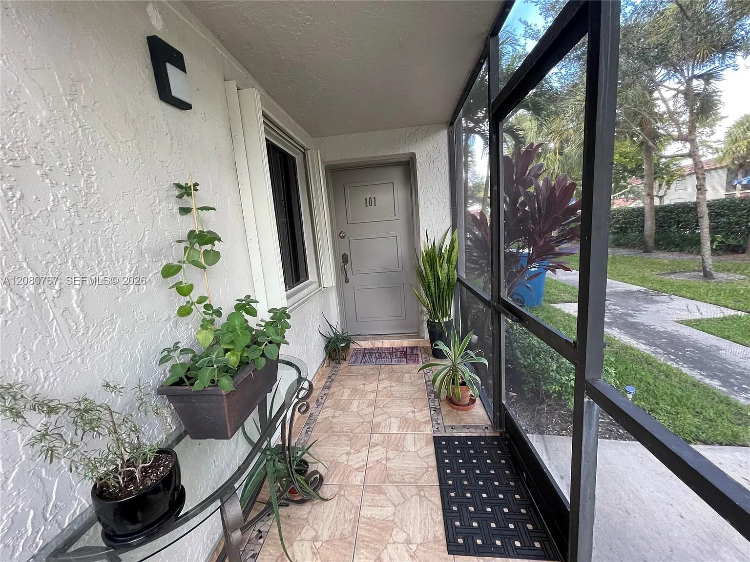 Saddle Club Garden Apts — Photo 2