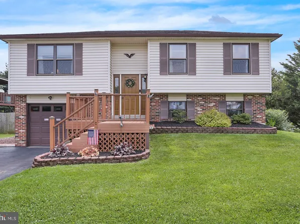 903 Grings Hill Rd, Sinking Spring, PA 19608