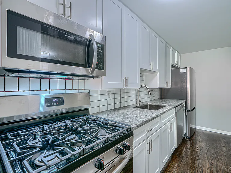 7842 Saint Boniface Ln — Photo 25