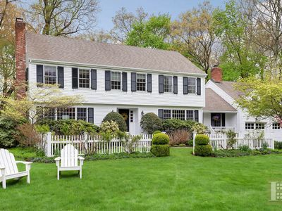 24 Tulip Tree Ln, Darien, CT, 06820