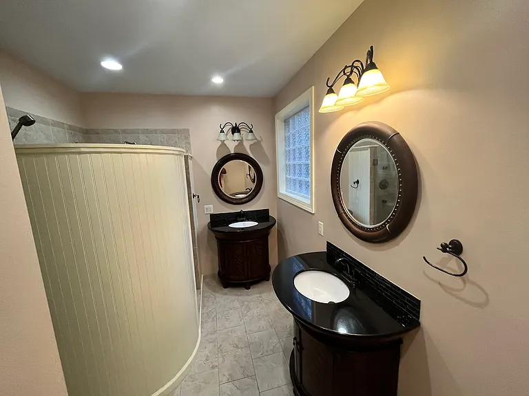 305 Fairway Ln — Photo 12