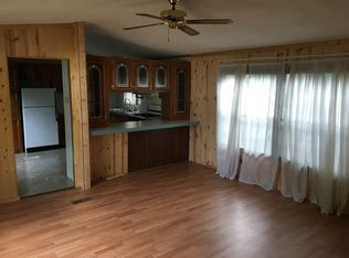 1 Dunlap Cir, Oxford, MI 48371