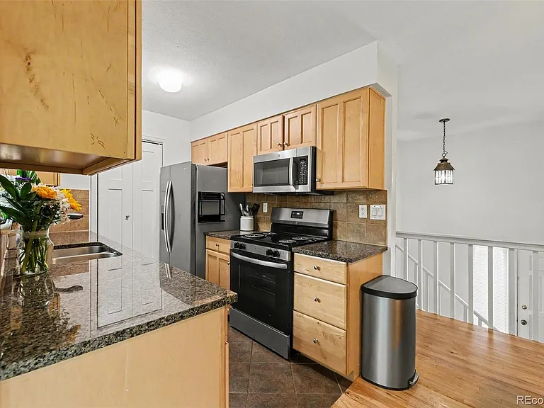 1064 Fairway Ct #3 — Photo 11