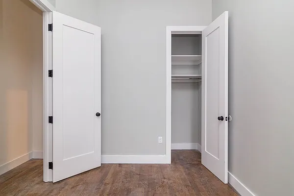 Rented by Nooklyn NYC LLC | media 22