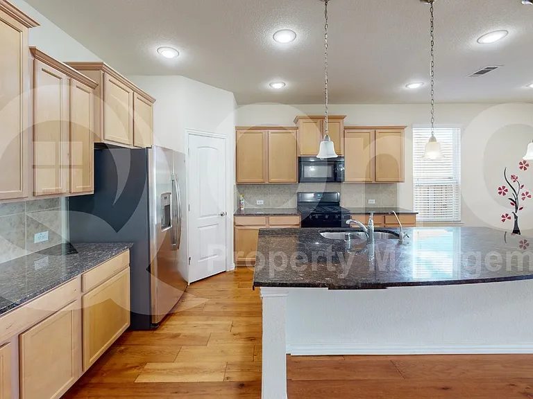 211 Copper Canyon Dr — Photo 9