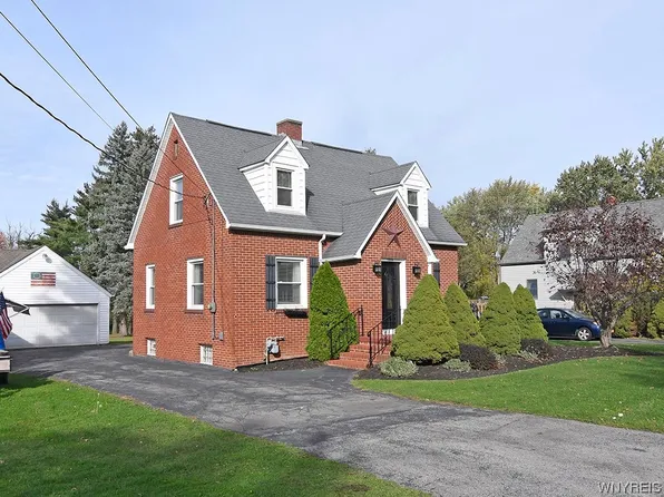 5088 Parker Rd, Hamburg, NY 14075