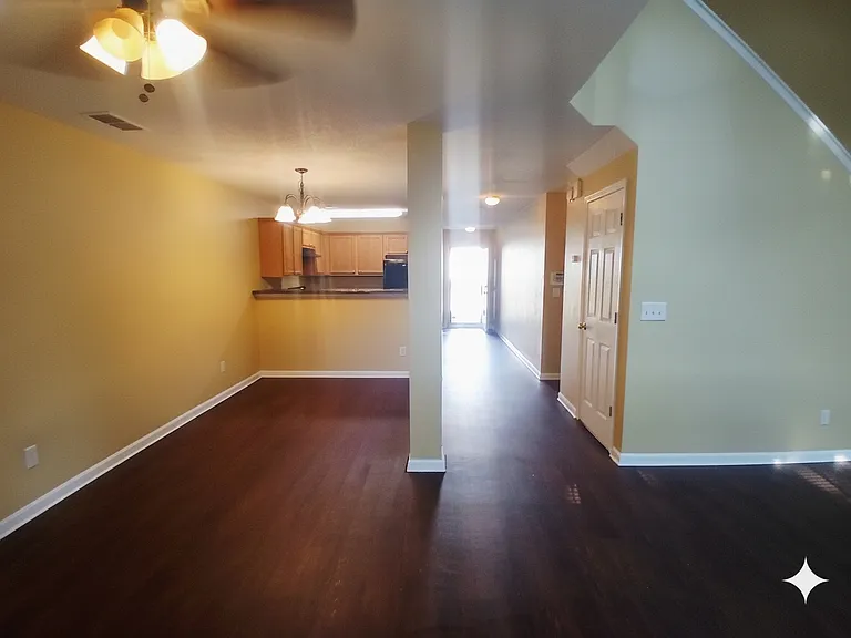 190 Fieldview Ln — Photo 2