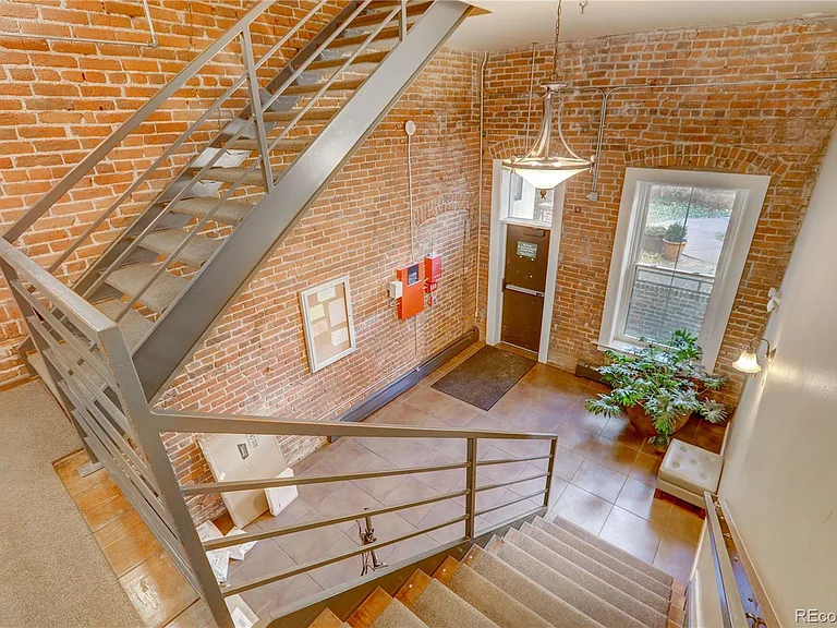 2193 Arapahoe St #11 — Photo 6