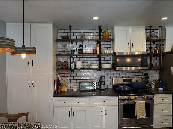 4th image of 161 Ripley St