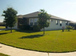 302 Hyltin St, Hutto, TX 78634