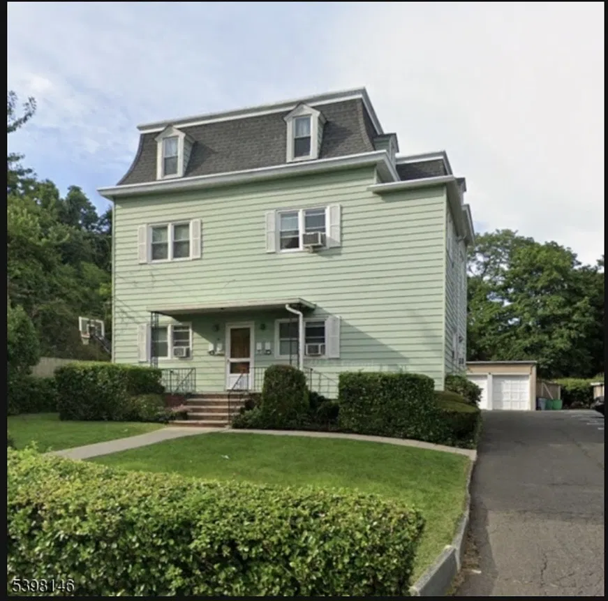 2 bed, 4252 sqft, $2,850 — Photo 1