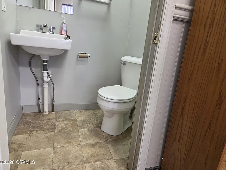 525 N Market St — Photo 18